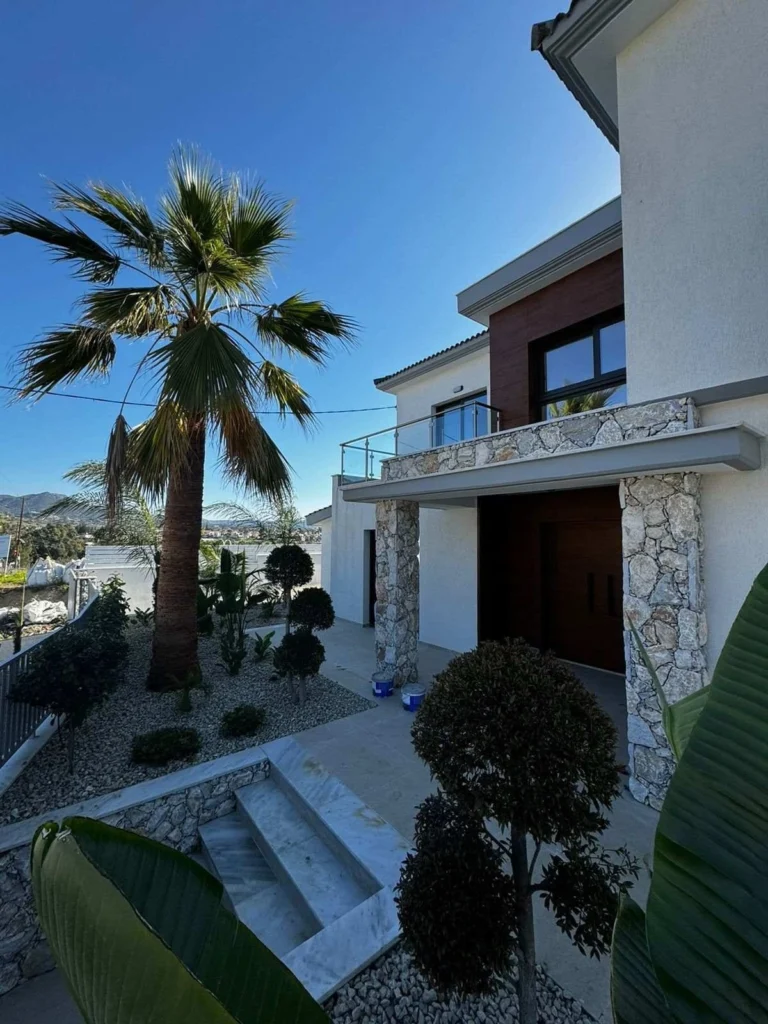 4 Bedroom House for Sale in Pyrgos Lemesou, Limassol District