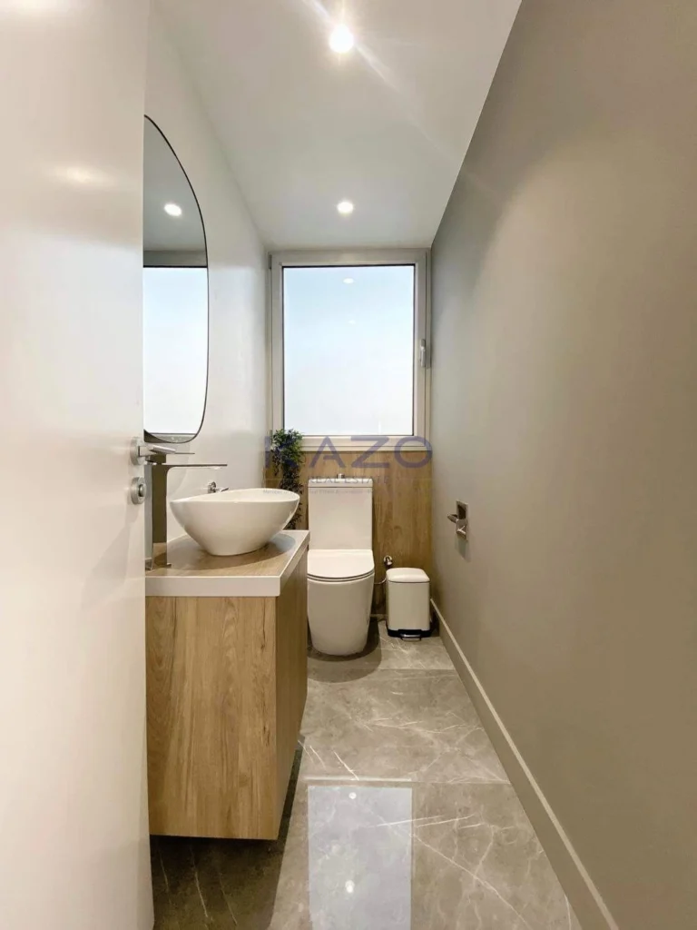 72m² Office for Rent in Limassol District