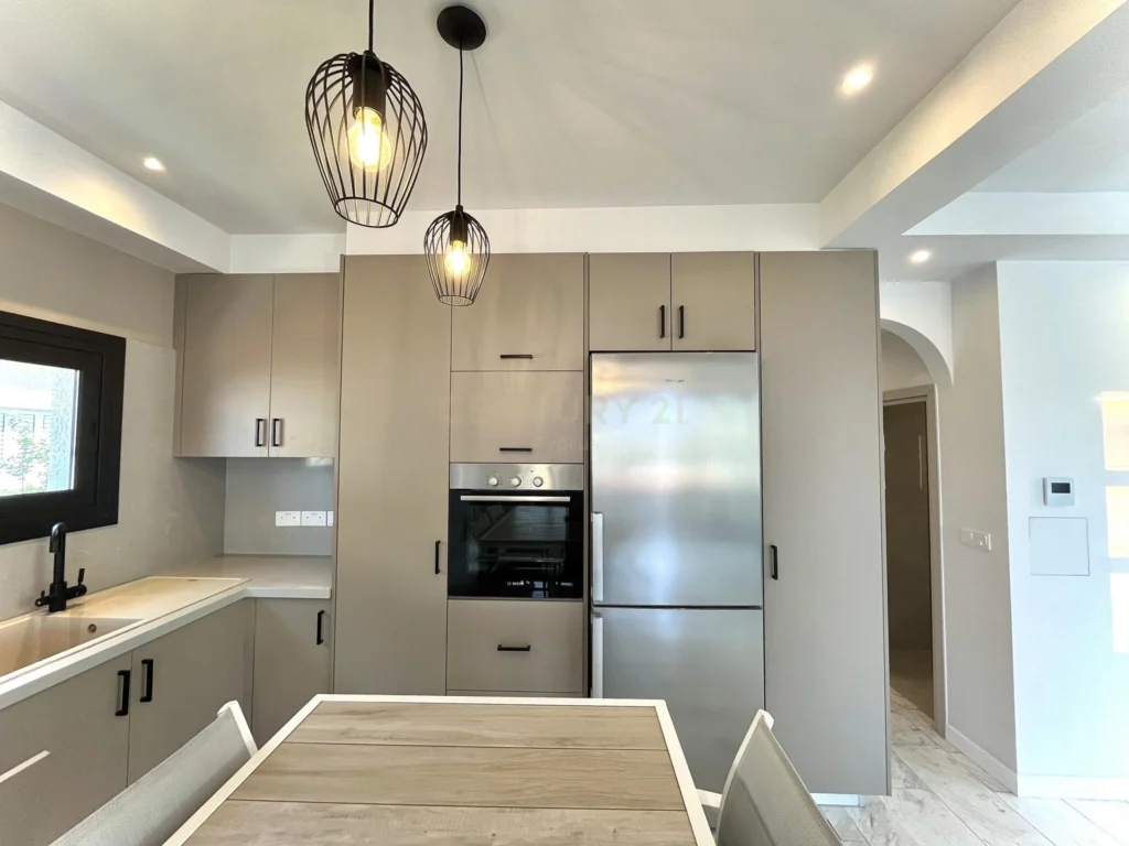 3 Bedroom Apartment for Rent in Limassol – Mesa Geitonia