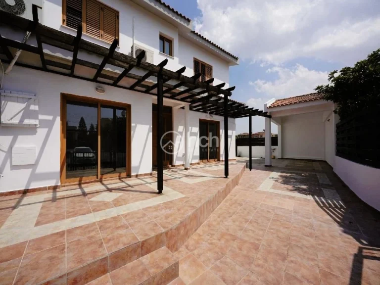 4 Bedroom House for Sale in Lakatamia, Nicosia District