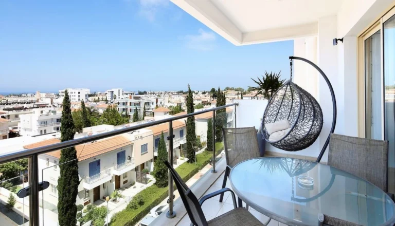 2 Bedroom Apartment for Sale in Paphos – Universal