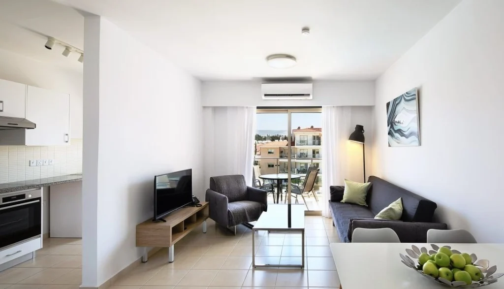 2 Bedroom Apartment for Sale in Paphos – Universal