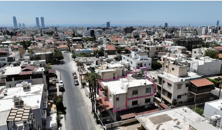 3 Bedroom Apartment for Sale in Limassol – Mesa Geitonia