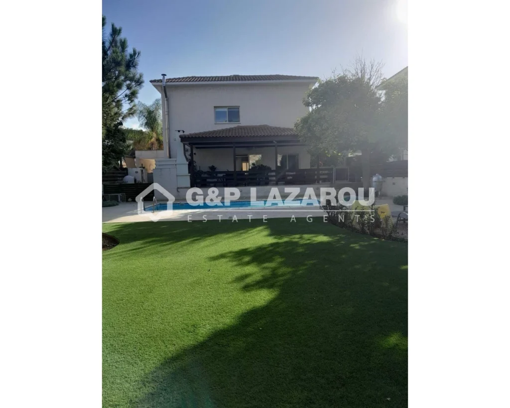 5 Bedroom House for Sale in Agios Tychonas, Limassol District