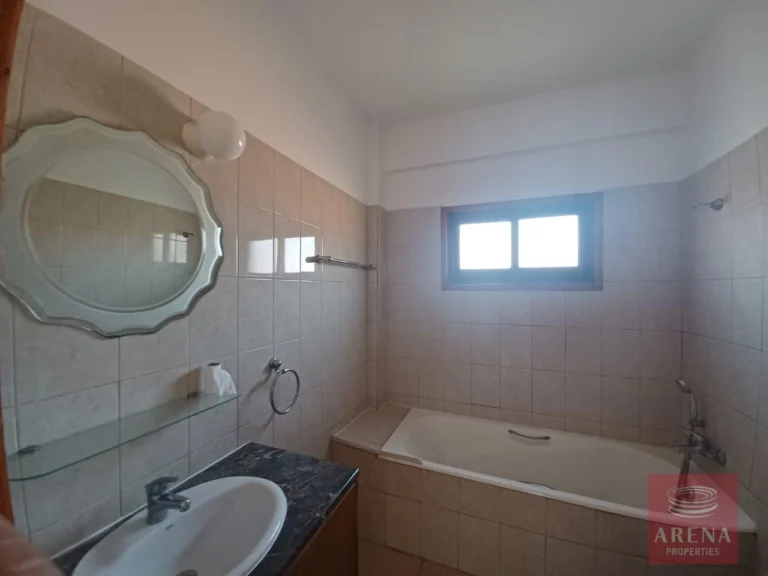 2 Bedroom Apartment for Sale in Larnaca – Finikoudes