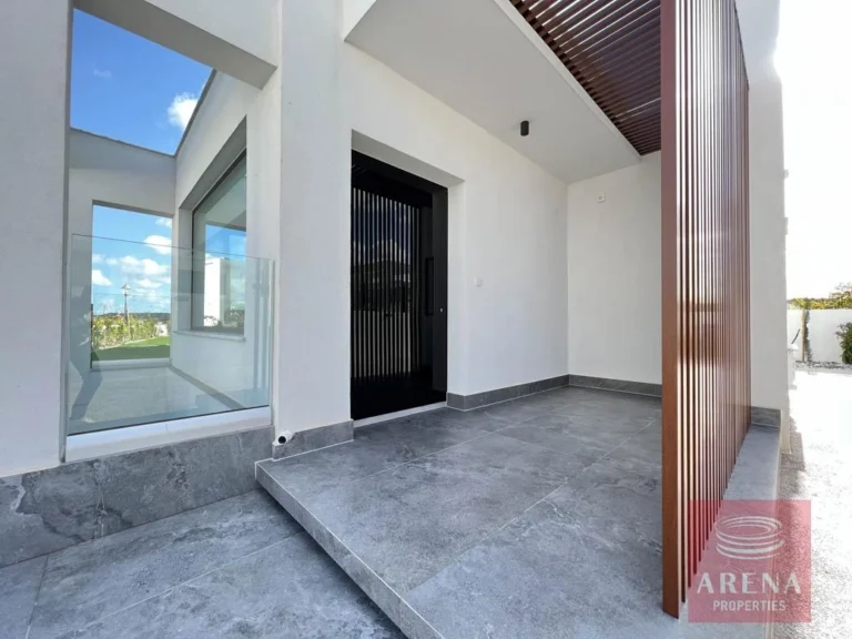 5 Bedroom House for Sale in Pernera, Famagusta District