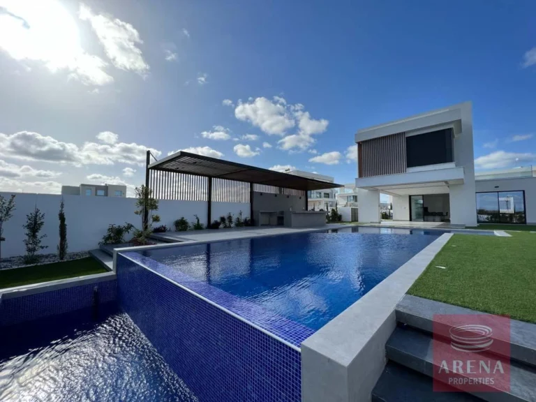 5 Bedroom House for Sale in Pernera, Famagusta District