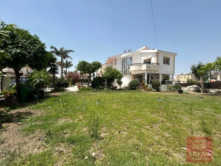 Cheap Houses and Villas for Sale Larnaca up to 900000 euro