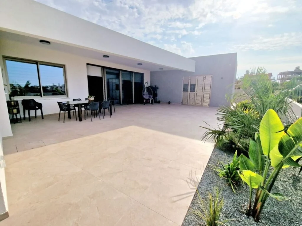 4 Bedroom House for Sale in Paphos – Emba