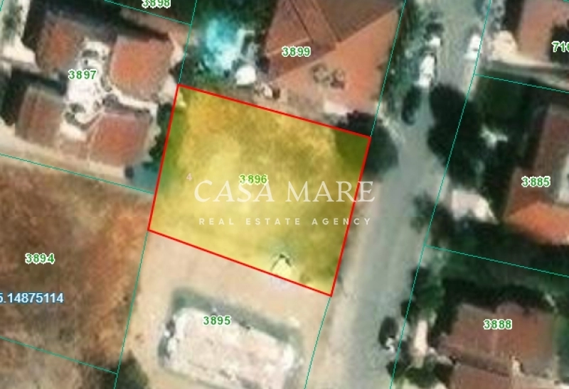 527m² Plot for Sale in Nicosia