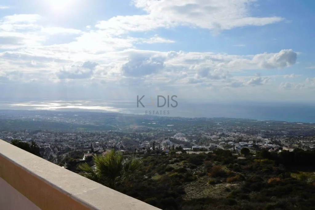 5 Bedroom House for Sale in Paphos