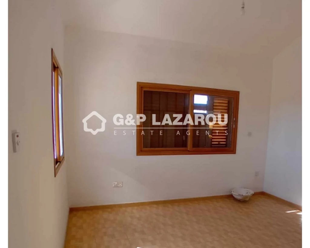 5 Bedroom House for Sale in Pegeia, Paphos District