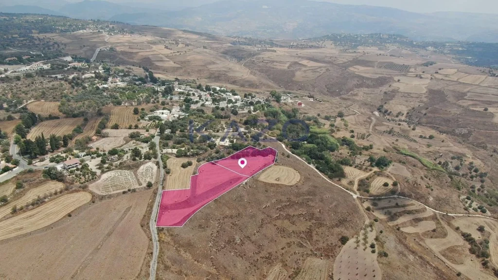 9,365m² Plot for Sale in Paphos District