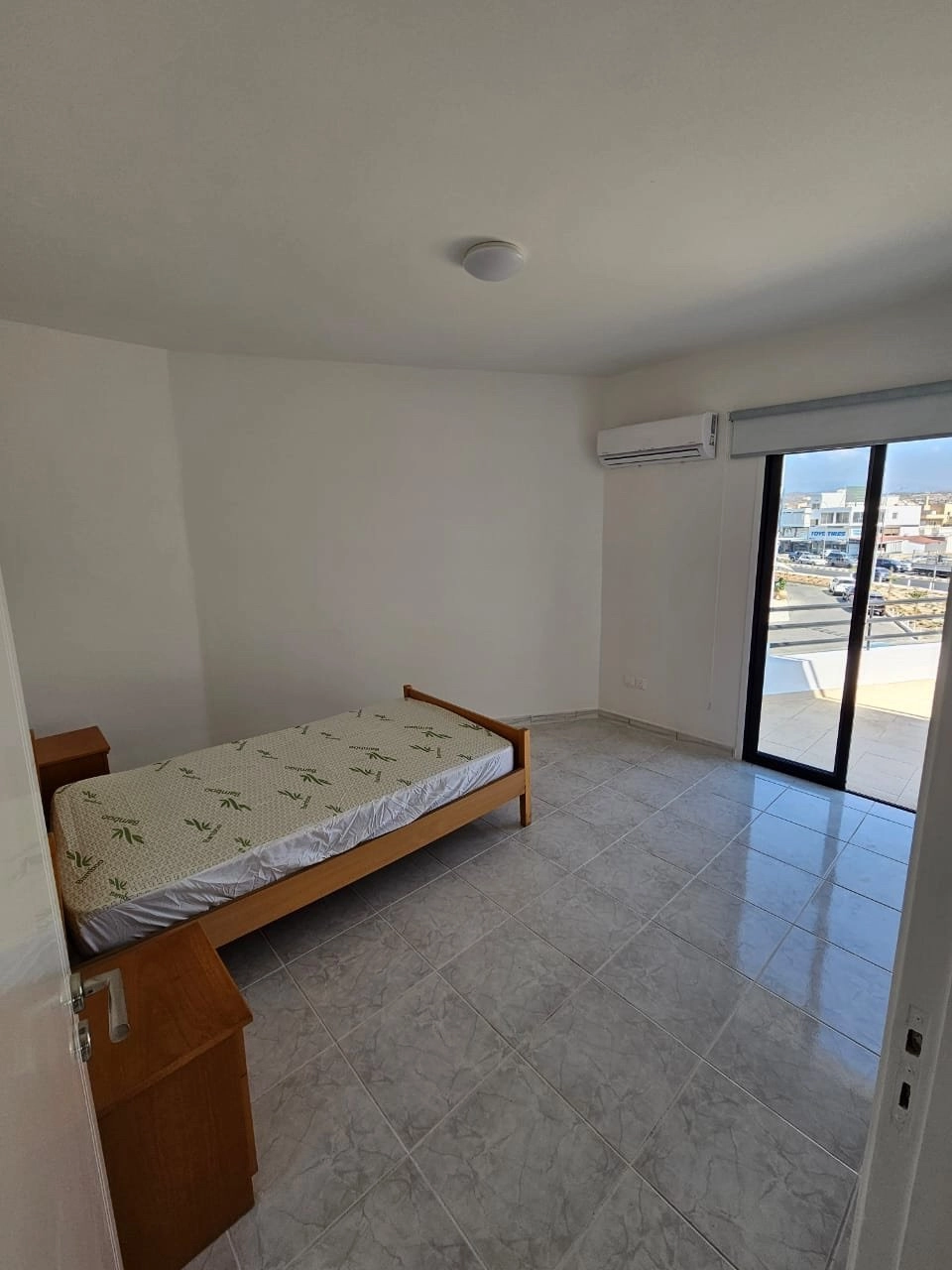 3 Bedroom Apartment for Rent in Kato Polemidia, Limassol District