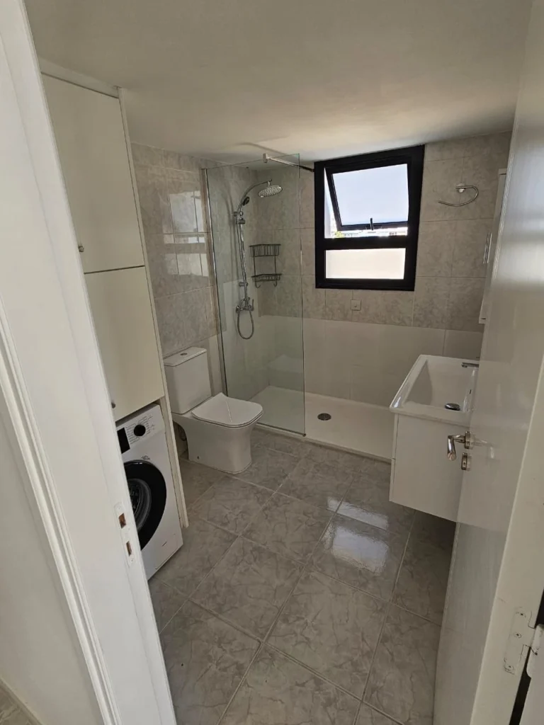 3 Bedroom Apartment for Rent in Kato Polemidia, Limassol District