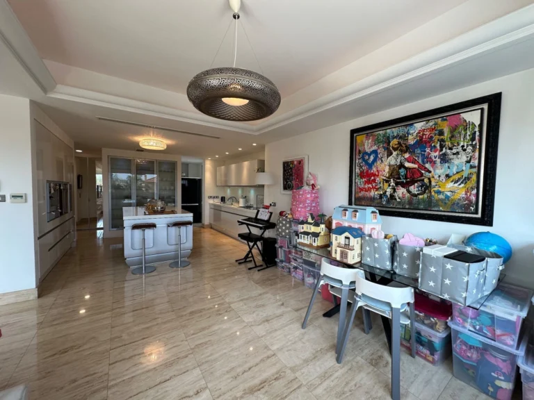 5 Bedroom House for Sale in Agios Tychonas, Limassol District