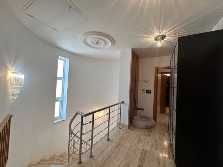 5 Bedroom House for Sale in Agios Tychonas, Limassol District