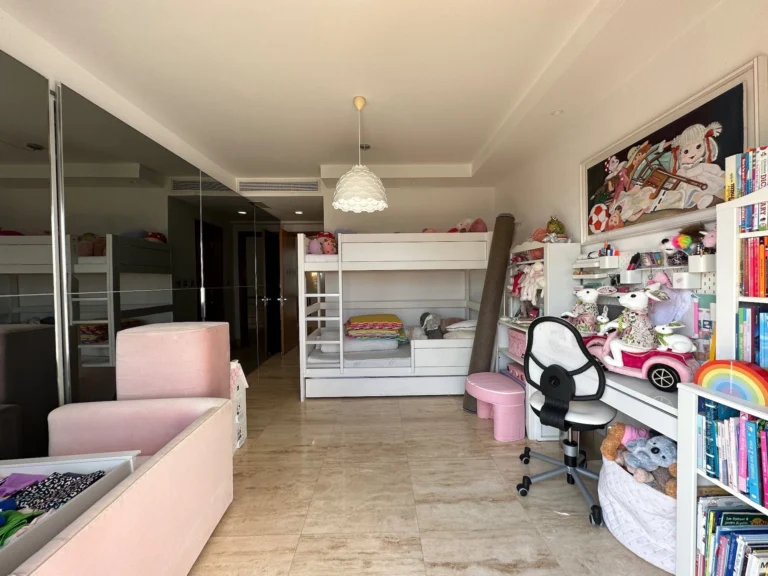 5 Bedroom House for Sale in Agios Tychonas, Limassol District