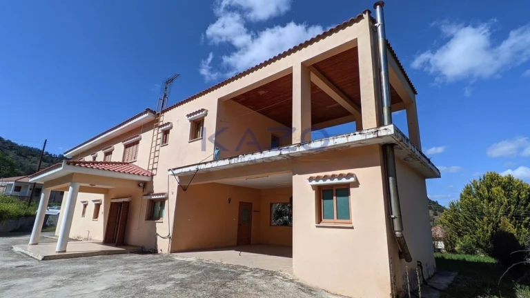 4 Bedroom House for Sale in Kampos, Nicosia District