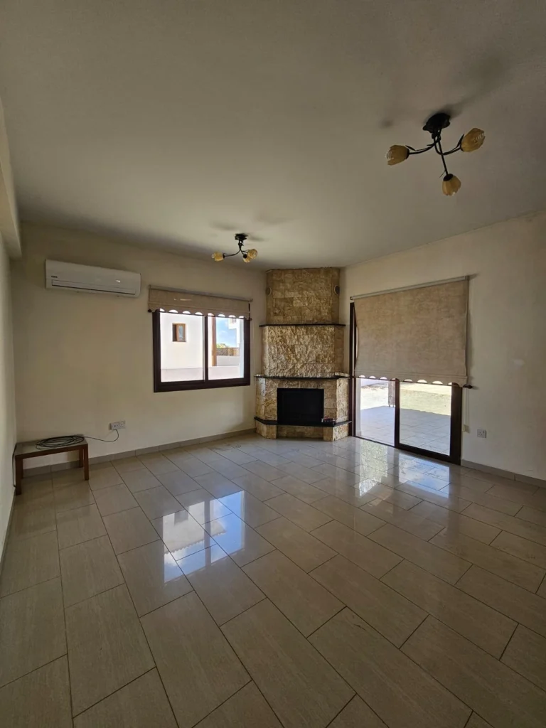 4 Bedroom House for Rent in Timi, Paphos District