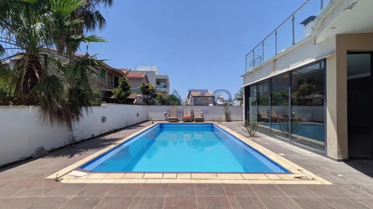 3 Bedroom House for Sale in Strovolos, Nicosia District