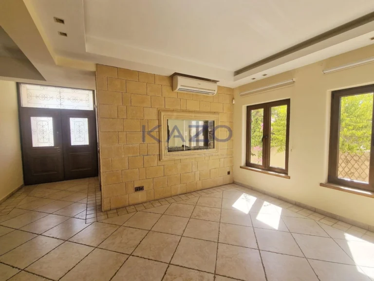 5 Bedroom House for Sale in Tseri, Nicosia District