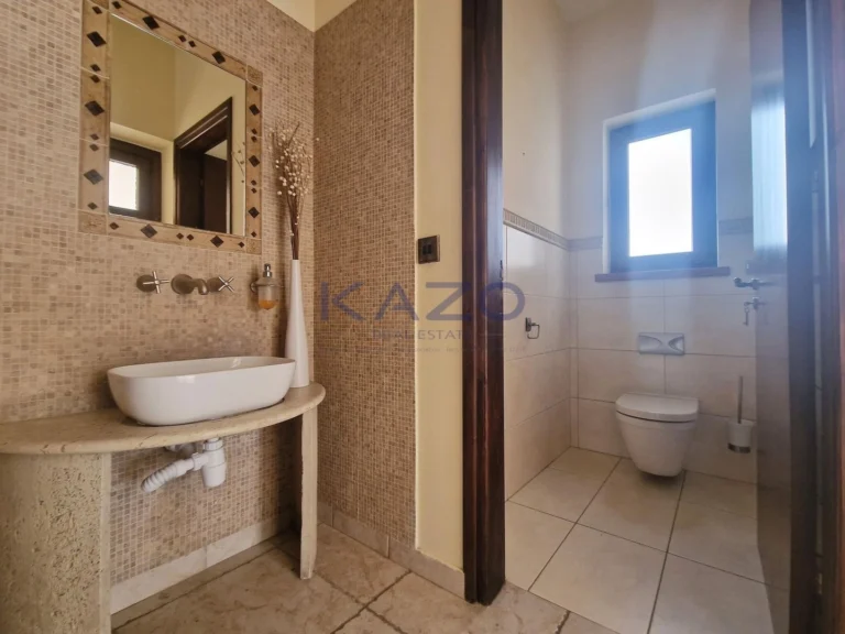 5 Bedroom House for Sale in Tseri, Nicosia District