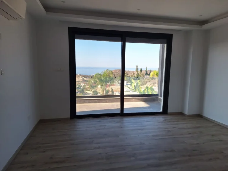 4 Bedroom House for Sale in Parekklisia, Limassol District