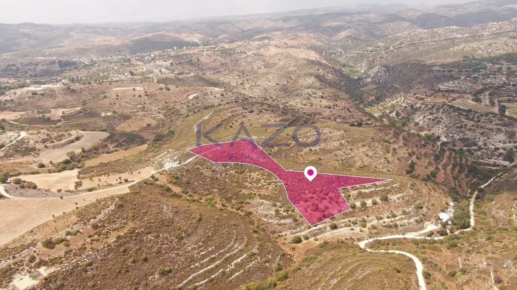 11,372m² Plot for Sale in Pano Kivides, Limassol District