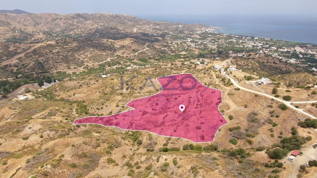 22,018m² Plot for Sale in Kato Pyrgos, Nicosia District