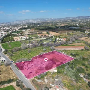 2,206m² Plot for Sale in Empa, Paphos District