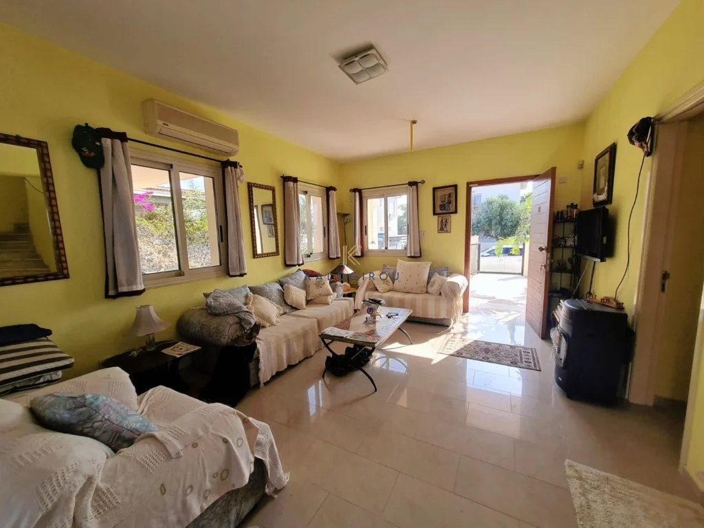 3 Bedroom House for Sale in Zygi, Larnaca District