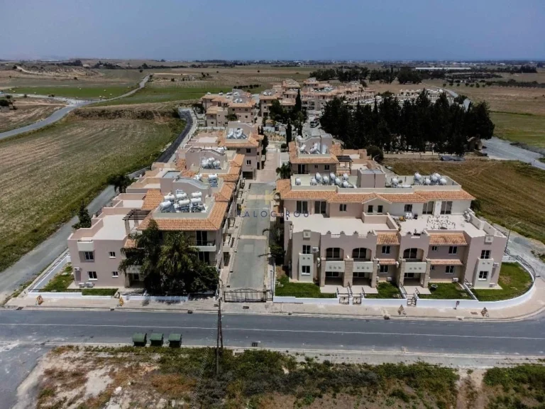 785m² Building for Sale in Tersefanou, Larnaca District