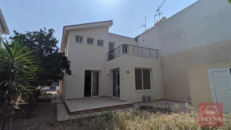 4 Bedroom House for Sale in Oroklini, Larnaca District