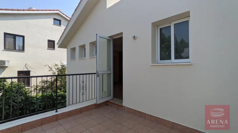 4 Bedroom House for Sale in Oroklini, Larnaca District