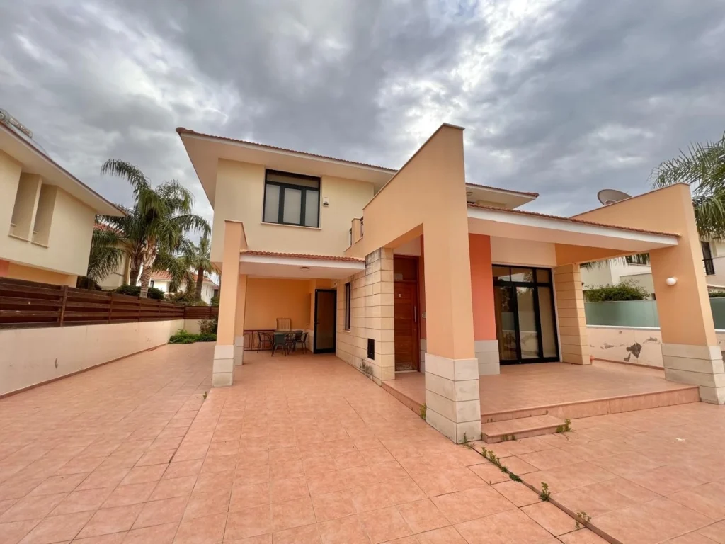 4 Bedroom House for Sale in Pyla, Larnaca District