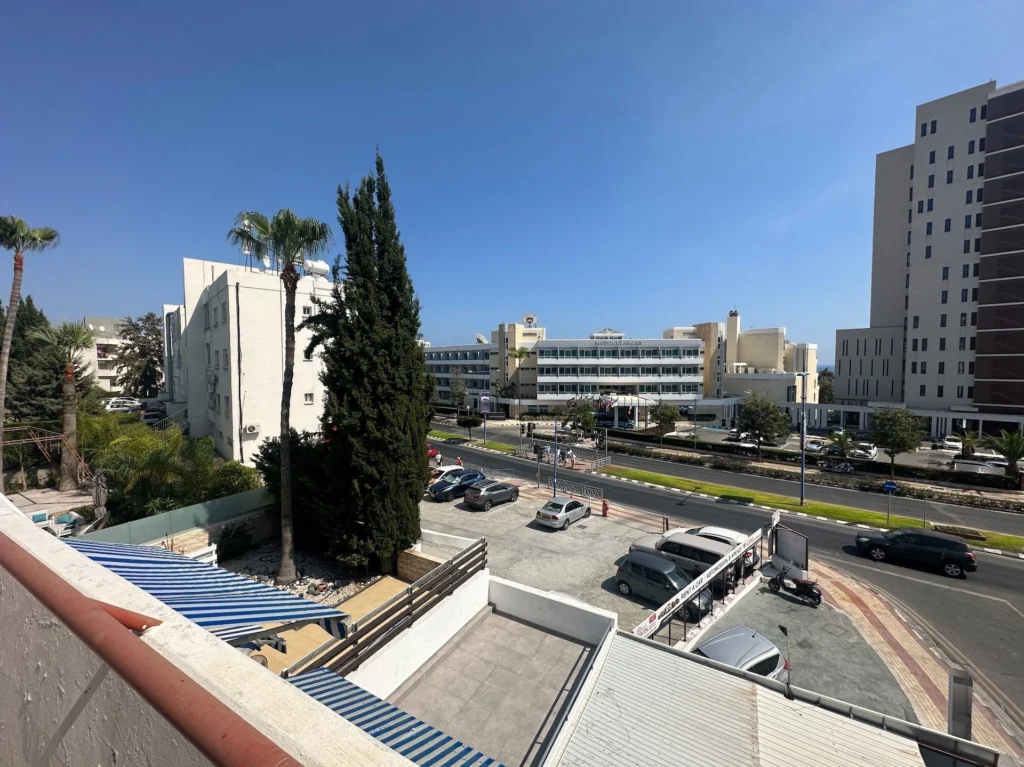 2 Bedroom Apartment for Sale in Amathounta, Limassol District