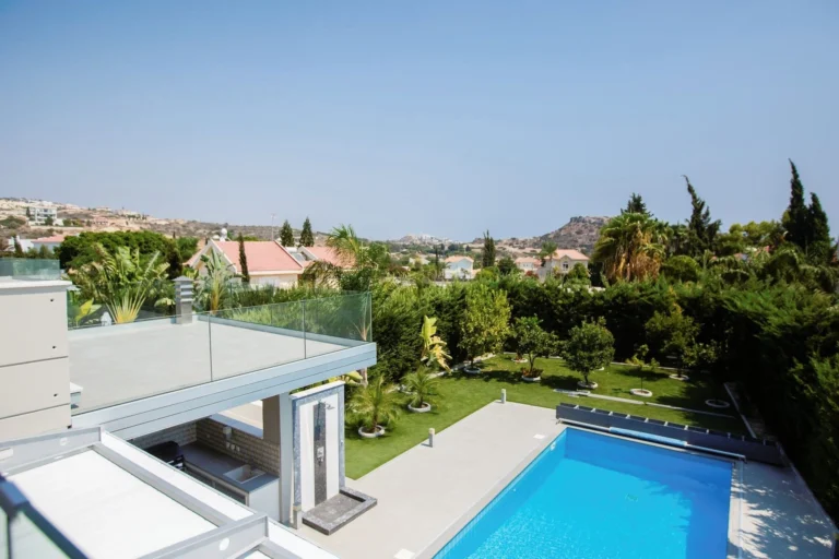 4 Bedroom House for Sale in Agios Tychonas, Limassol District