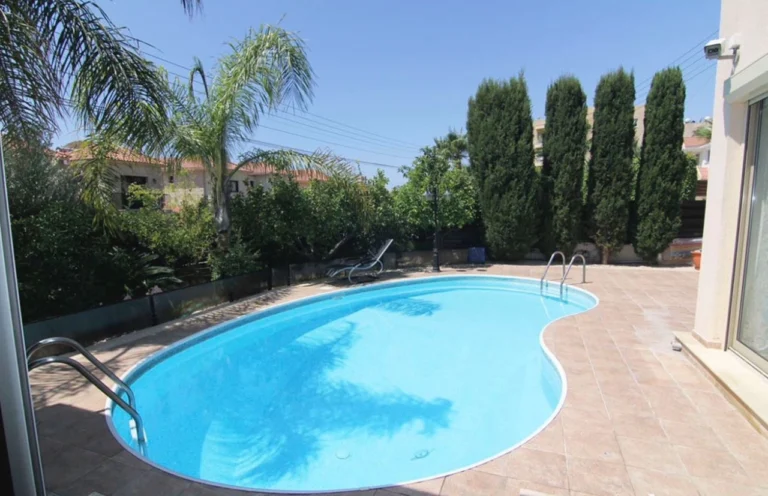 6+ Bedroom House for Sale in Limassol District