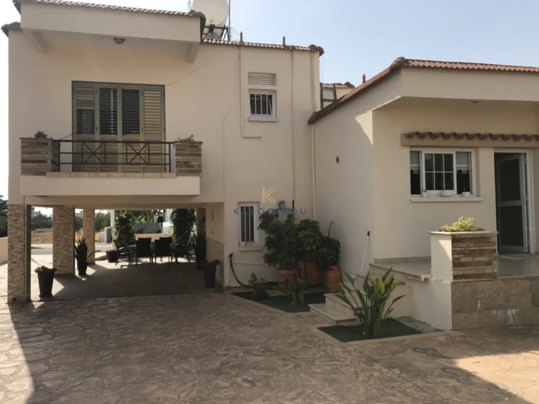 3 Bedroom House for Sale in Livadia Larnakas, Larnaca District