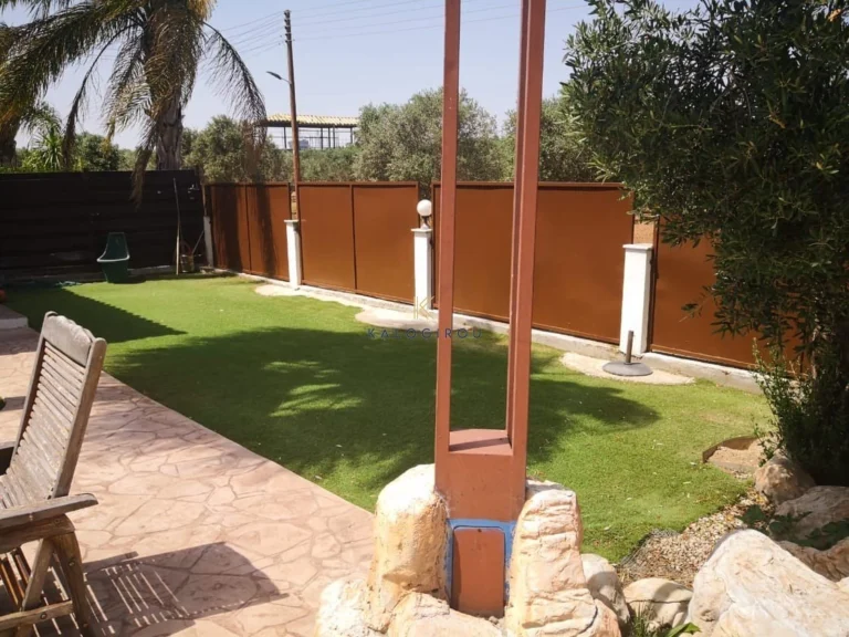 4 Bedroom House for Sale in Meneou, Larnaca District