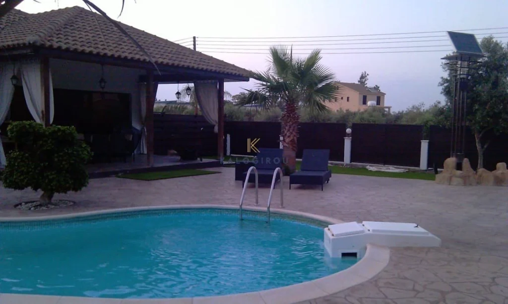 4 Bedroom House for Sale in Meneou, Larnaca District