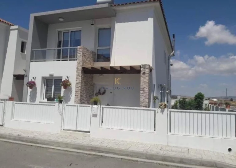 Cheap Houses and Villas for Sale Larnaca up to 300000 euro