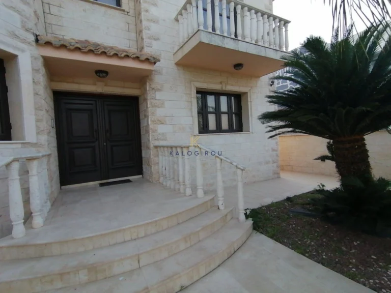 5 Bedroom House for Sale in Aradippou, Larnaca District