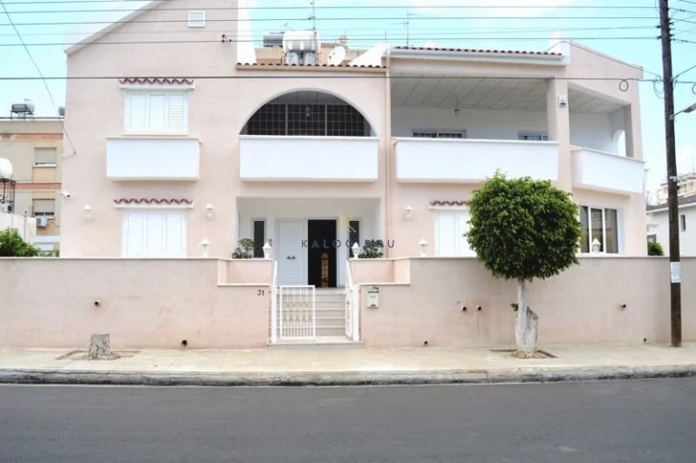 5 Bedroom House for Sale in Faneromeni, Larnaca District