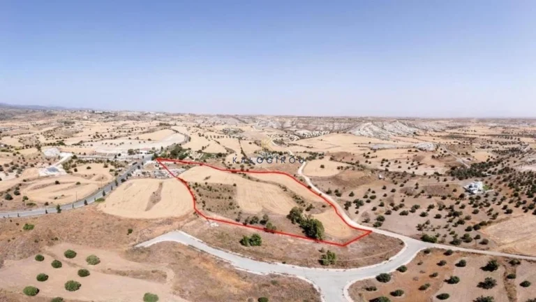 22,743m² Plot for Sale in Analiontas (Kataliontas), Nicosia District
