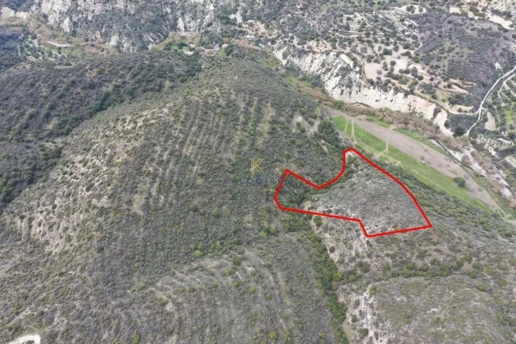 6,689m² Plot for Sale in Limnatis, Limassol District