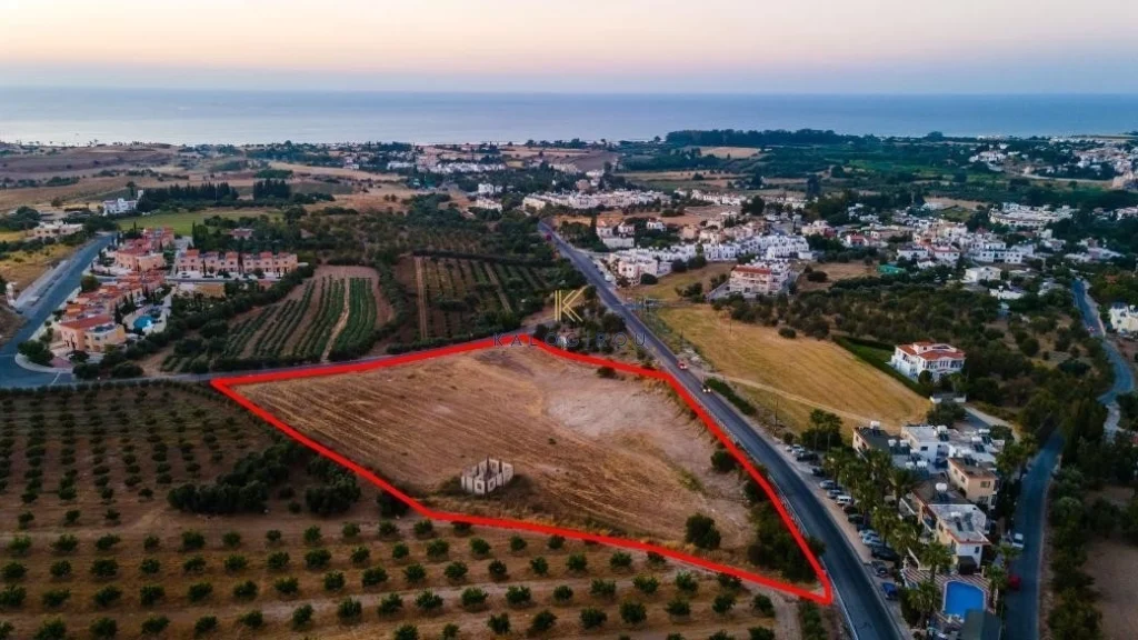 13,676m² Plot for Sale in Chrysochou, Paphos District