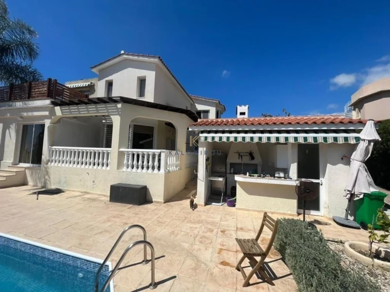 4 Bedroom House for Sale in Tala, Paphos District