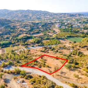 1,892m² Plot for Sale in Nicosia District